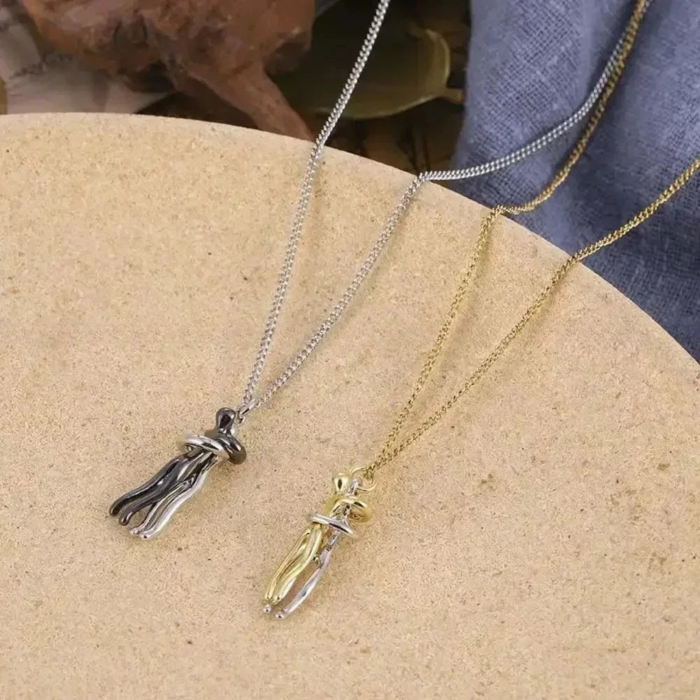 Collier Couple Cœur Câlin — Pendentif Romantique Unisexe - Bijoux Femme Tendance - Amoréa Paris